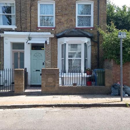 Bubblesbnb- 4 Bedroom House London Luaran gambar